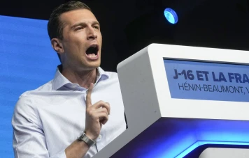 Le Rassemblement national de Jordan Bardella est en tête des sondages électoraux de l'UE avec 33,5 %.