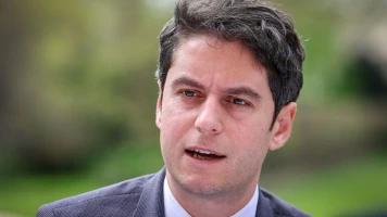 Gabriel Attal soutient Valérie Hayer pour les élections européennes