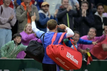 Amélie Mauresmo limite le comportement excessif des fans à Roland-Garros