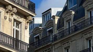 Sécurité des Balcons: Inquiétudes et Précautions pour les JO