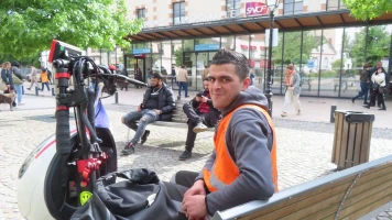 Brave Algérien de 26 ans désarme un homme dans le RER D