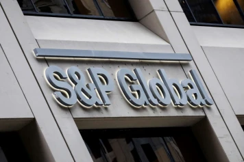 S&P abaisse la note de crédit de la France en raison de la détérioration de son budget