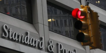 S&P Global dégrade la note de crédit de la France à AA-