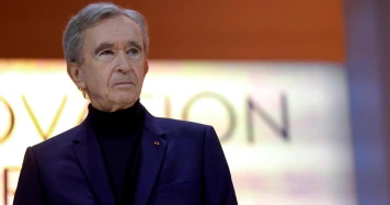 Bernard Arnault dépasse Jeff Bezos et Elon Musk en tant qu'homme le plus riche