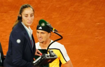 Zverev Triumphs Despite Domestic Violence Allegations & Legal Battles