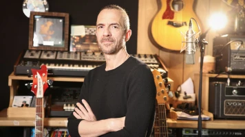 Calogero proteste contre l'utilisation non autorisée de sa chanson par RN