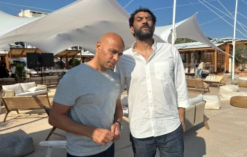 Eric et Ramzy: Légendes de l'humour français conquérant TikTok