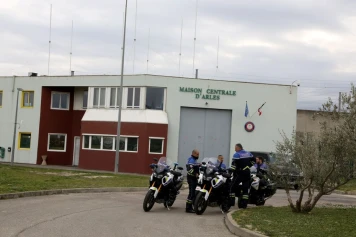 Évasion de prisonnier à Arles lors du vote, enquête en cours