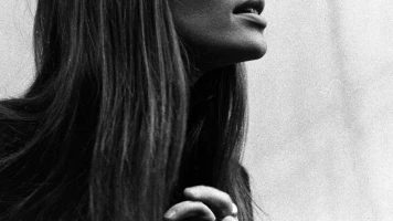 Françoise Hardy: Une icône des années 60 et sa bataille contre le cancer