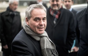 Élections législatives anticipées: Inscriptions, candidatures et controverses
