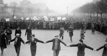 Leçons du Front Populaire : Parallèles entre les années 30 et aujourd'hui