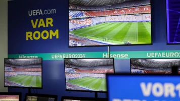 VAR disponible pour tous à l'Euro 2024: Explications en temps réel