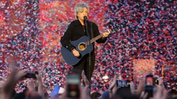 Nouveau Single 'Le Chant des Cygnes' par Indochine - Hymne de l'Euro 2024