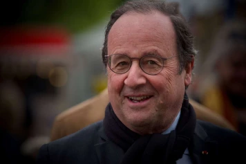 François Hollande se présente aux élections législatives pour contrer l'extrême droite
