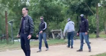 Nationalistes armés sèment la panique lors d'un concert à Angers