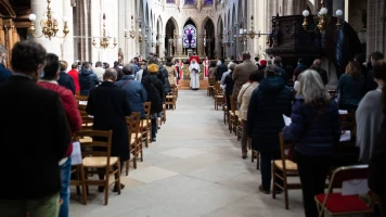 Catholiques Français : Augmentation du Vote d'Extrême Droite en 2024
