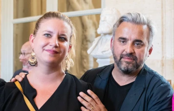 Corbière nie avoir qualifié Panot de « poissonnière » lors d'un meeting