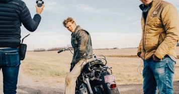 Jeff Nichols revient avec 'The Bikeriders', inspiré par Danny Lyon