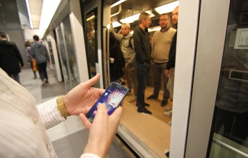 Rencontre inattendue dans le métro de Rennes: Noa partage son histoire