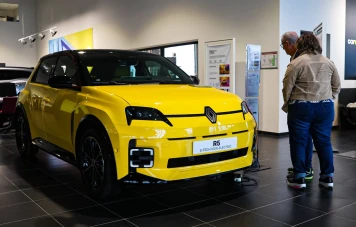 Analyse du marché des voitures neuves en France en 2024 : Baisse des ventes et défis pour les véhicules électriques