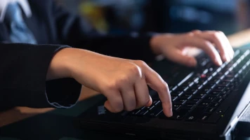 L'Intelligence Artificielle Remplace les Enseignants à Phoenix en 2025