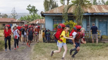 Pékin Express Saison 20 : La Route des Tribus Légendaires en Afrique