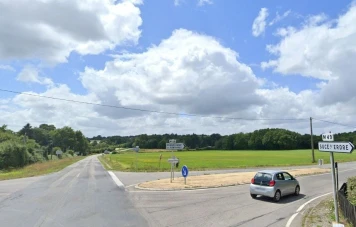 Accident Mortel à La Chapelle-sur-Erdre : Un Jeune de 16 Ans Décède et Huit Blessés