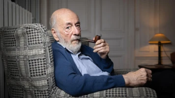 Hommage à Bertrand Blier : Le Maître du Cinéma Français S'éteint à 85 Ans