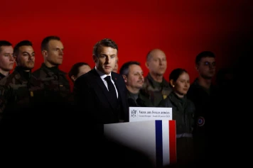 Emmanuel Macron : Mobilisation des Jeunes Volontaires pour les Armées Françaises