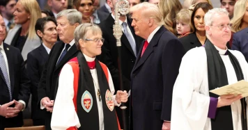 L'évêque Mariann Budde appelle Donald Trump à la compassion lors du service interconfessionnel