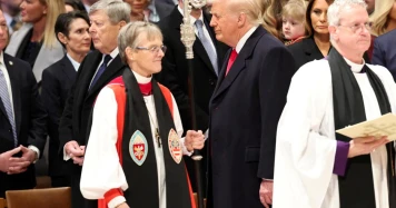 Mariann Budde appelle Donald Trump à la compassion lors d'un office interreligieux