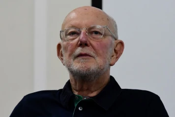 Jean-François Kahn : Un Pilier du Journalisme Français S'éteint à 86 Ans