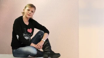 Frédérique Hoschedé, alias Dorothée, fait son grand retour avec 'J'ai dans mes souvenirs'