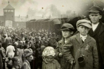 L'Album de Lilli Jacob : Témoignage poignant des déportations à Auschwitz