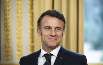 Baisse de Popularité d'Emmanuel Macron : Un Sondage Alarmant de Janvier 2025