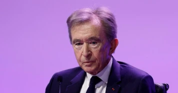 Bernard Arnault critique l'augmentation des impôts sur les entreprises en France
