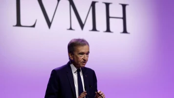 Bernard Arnault critique l'augmentation des impôts sur les entreprises en France