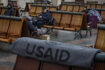 Impact du Gel de l'Aide Américaine en Ukraine : Une Panique Générale