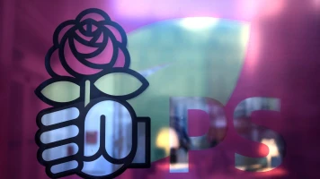 Réunion des Députés Socialistes : Budget 2025 et Motion de Censure en Débat