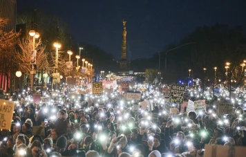 Berlin en Ébullition : Des Manifestants S'opposent au Rapprochement de la Droite et de l'Extrême Droite