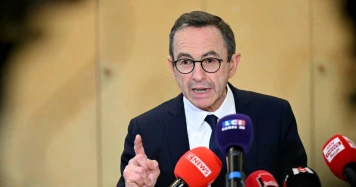Controverses autour de Bruno Retailleau : Appel à battre l'extrême gauche aux municipales