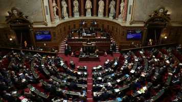 Budget 2025 de la France : Adoption et Défis Économiques