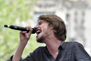Hommage à Naâman : Le Chanteur de Reggae Français Nous a Quités