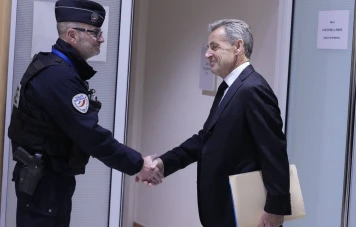 Nicolas Sarkozy : Bracelet Électronique et Controverse Judiciaire