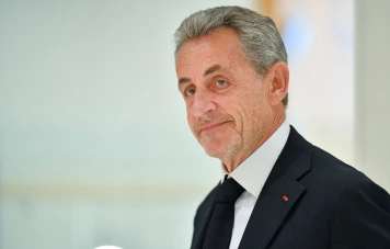 Nicolas Sarkozy suspend ses activités publiques après sa condamnation