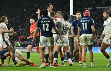 Analyse de la Défaite des Bleus : Frustrations et Erreurs Techniques contre l'Angleterre