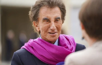 Jack Lang porte plainte après une agression lors d'un rassemblement à Paris