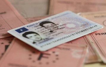 Un septuagénaire arrêté en Belgique après 50 ans de conduite sans permis
