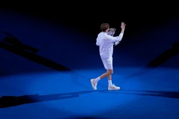 Suspension de Jannik Sinner : Controverse et Réactions dans le Tennis