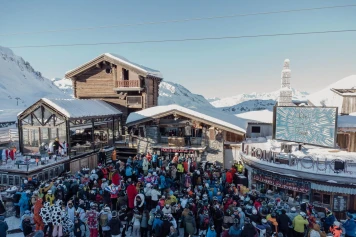 Découvrez La Folie Douce : L'Incontournable Établissement de Fête à Val d'Isère